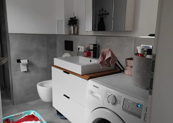 アパート Schoenblick 21 シュヴェービッシュ・ハル